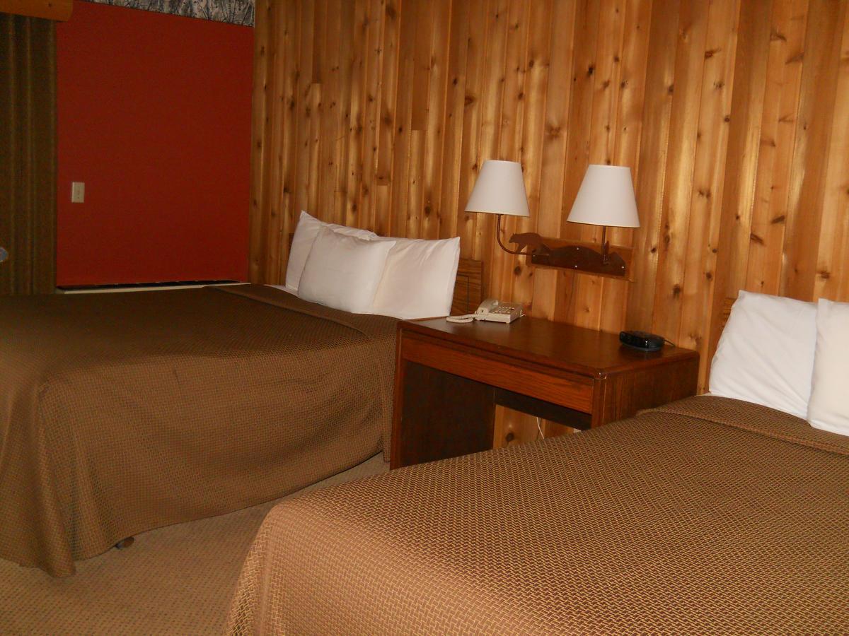 Lakewoods Resort & Golf Namekagon Room photo